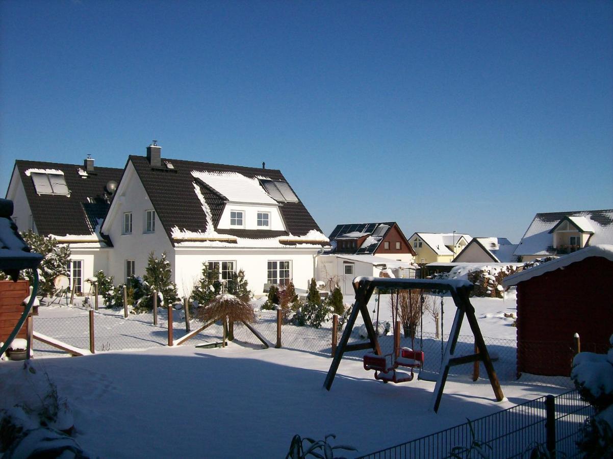 Gastehaus „Haus Am Hahnenberg“ Bed and Breakfast Marmagen Exterior foto